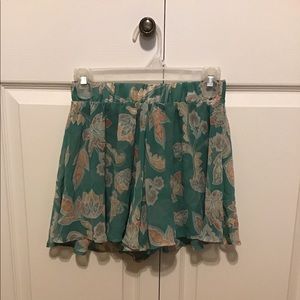 Show Me Your Mumu Shorts Size XS